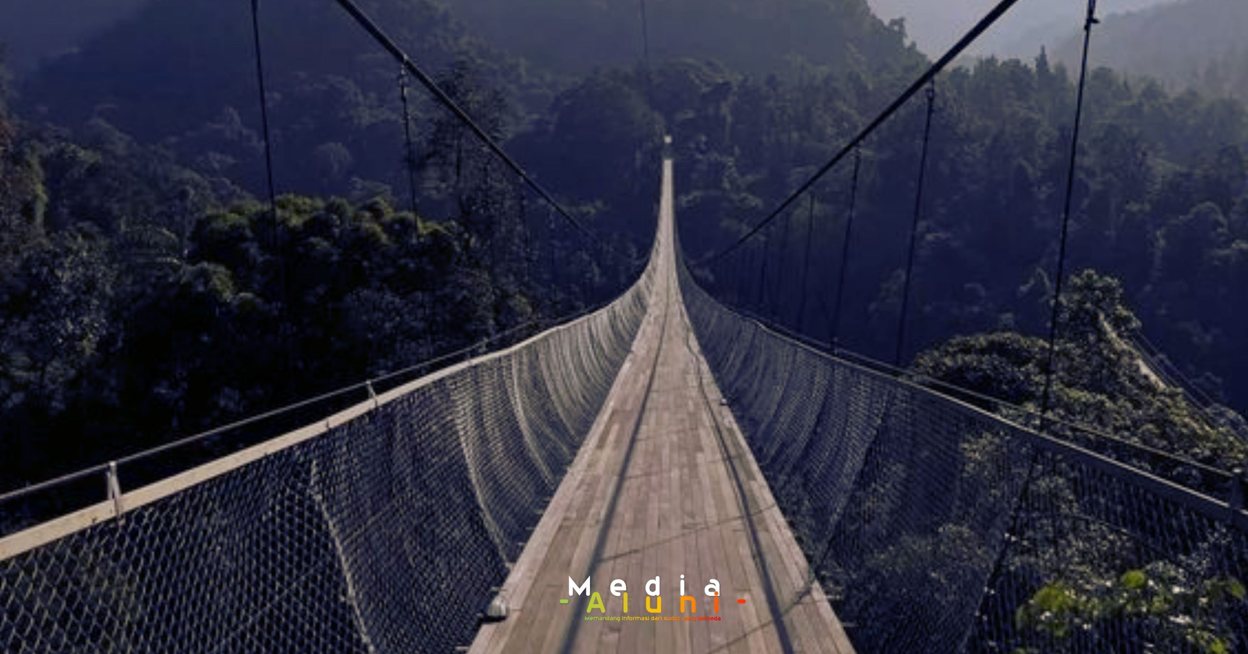 Jembatan Gantung Lembah Purba Sukabumi  Jawa Barat