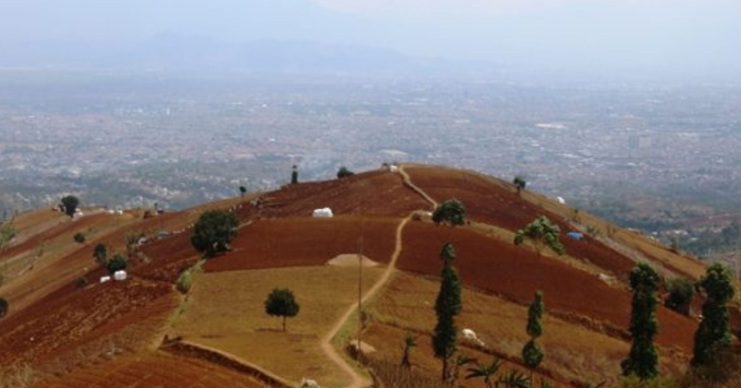 Tanah Sakit, Ancaman bagi Kehidupan