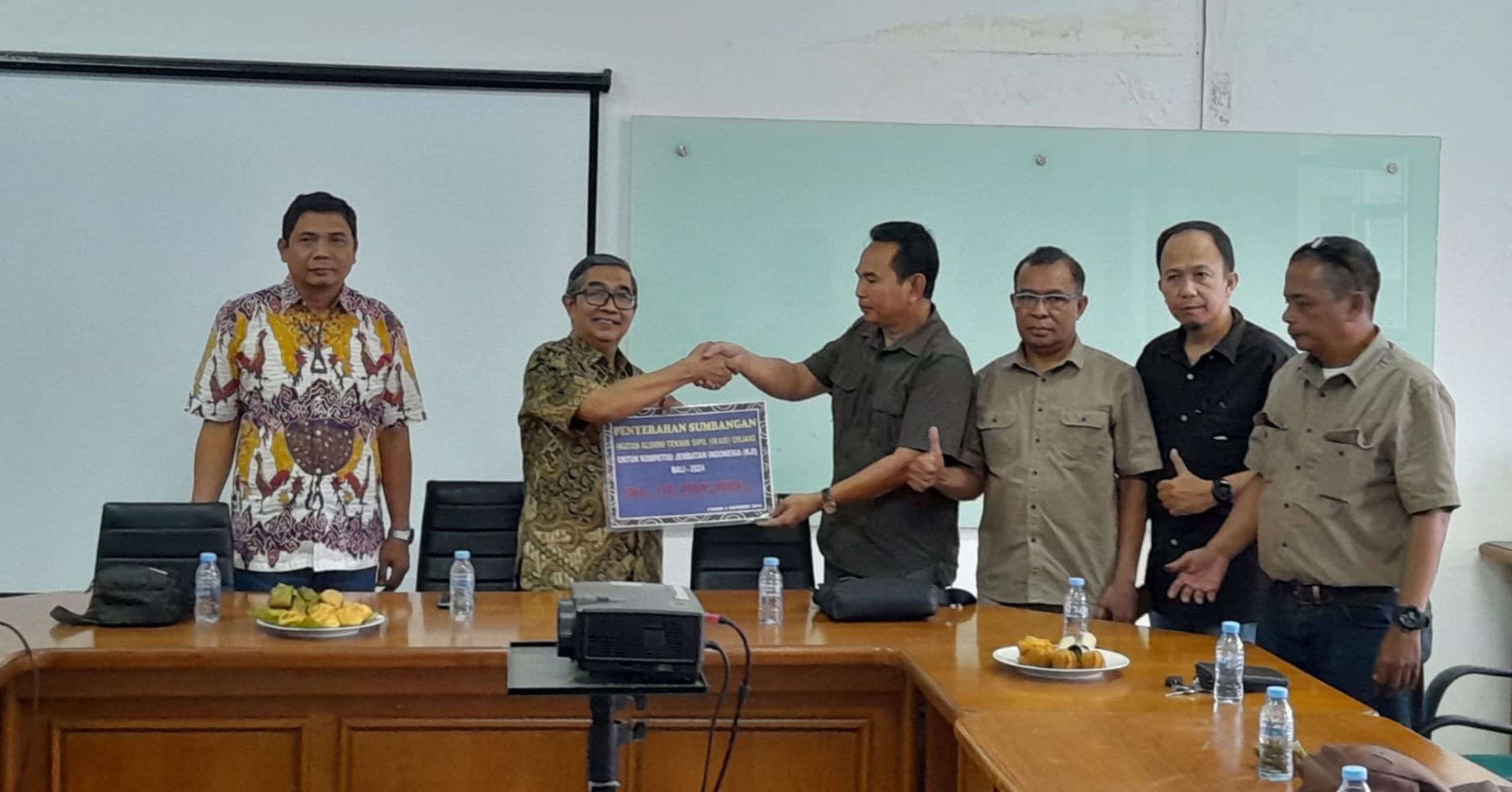 Dukungan IKASI (Ikatan Alumni Teknik Sipil Universitas Jenderal Achmad Yani) Kepada Prodi Teknik Sipil Universitas Jenderal Achmad Yani dalam Kompetisi Jembatan Nasional